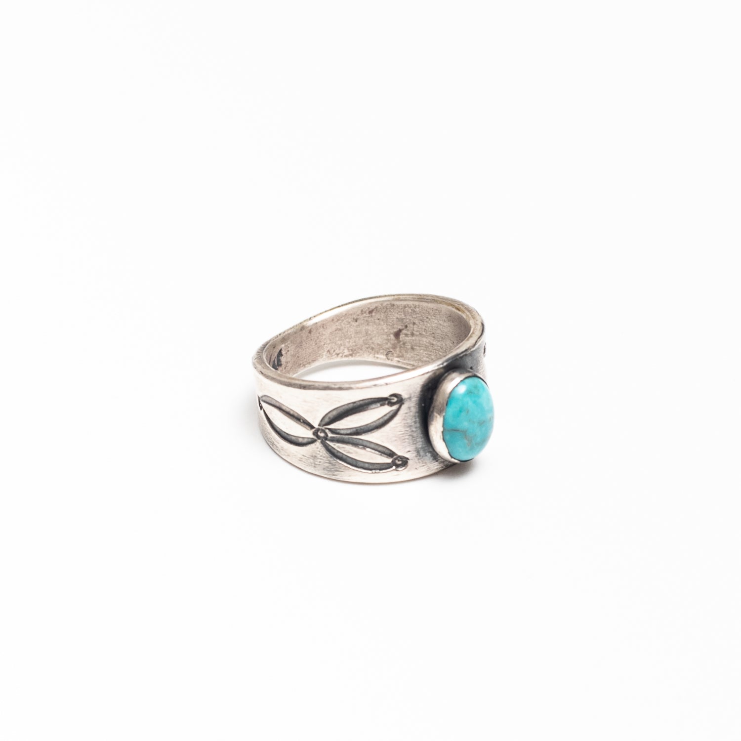 Red Rabbit Trading Co. Stand-Alone Ring (9) – Bryceland's London
